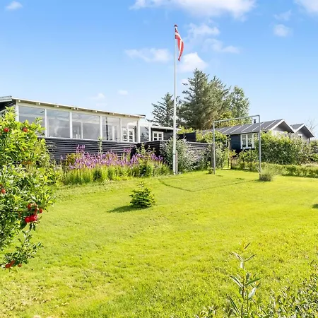 Amila - 200m To The Inlet By Interhome Ferienhaus *